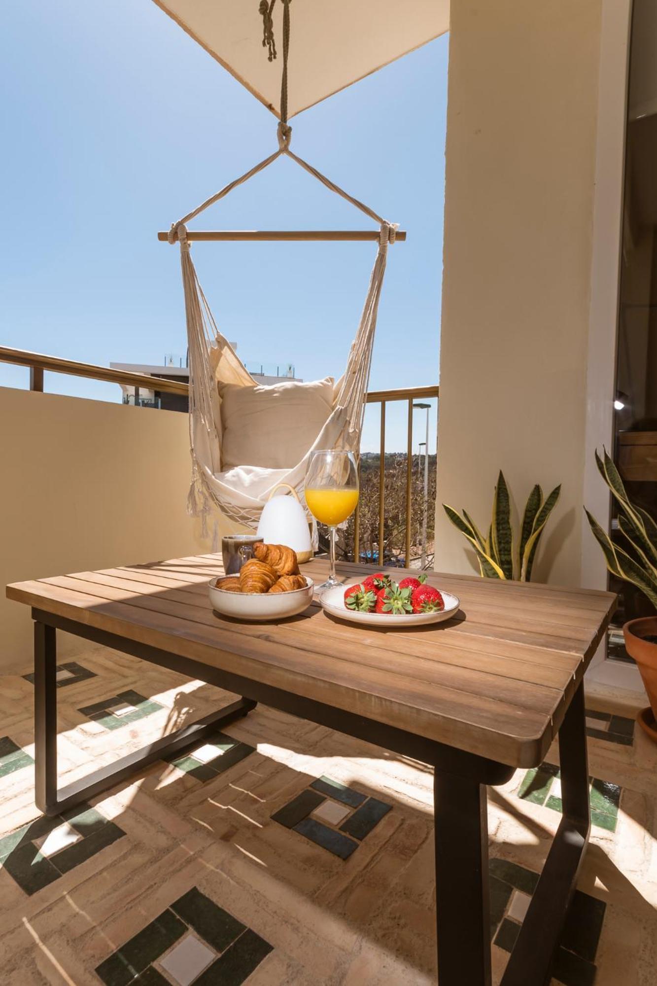 K-Sense By Nuka Homes Platja de Larenal 外观 照片